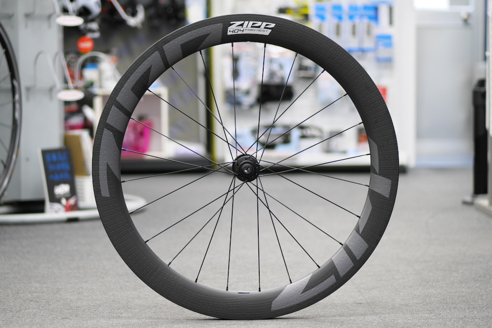 ZIPP 404 Firecrest Tubeless Disc : -INFINITY-兵庫県唯一の